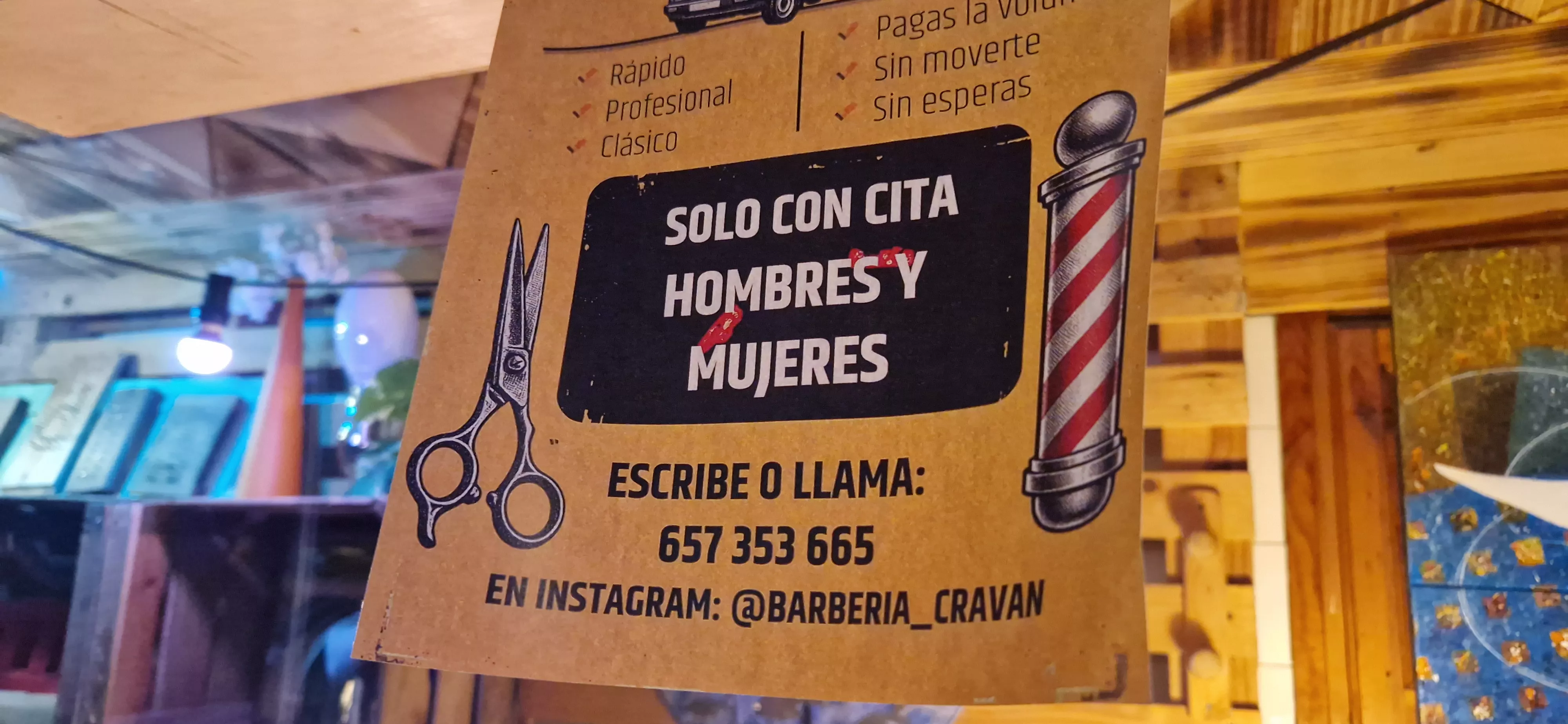 Cartel de Daniel Pardo. Presentación de Barriofest y Garrampa Fest en la Catalítica. Foto Myriam Martínez