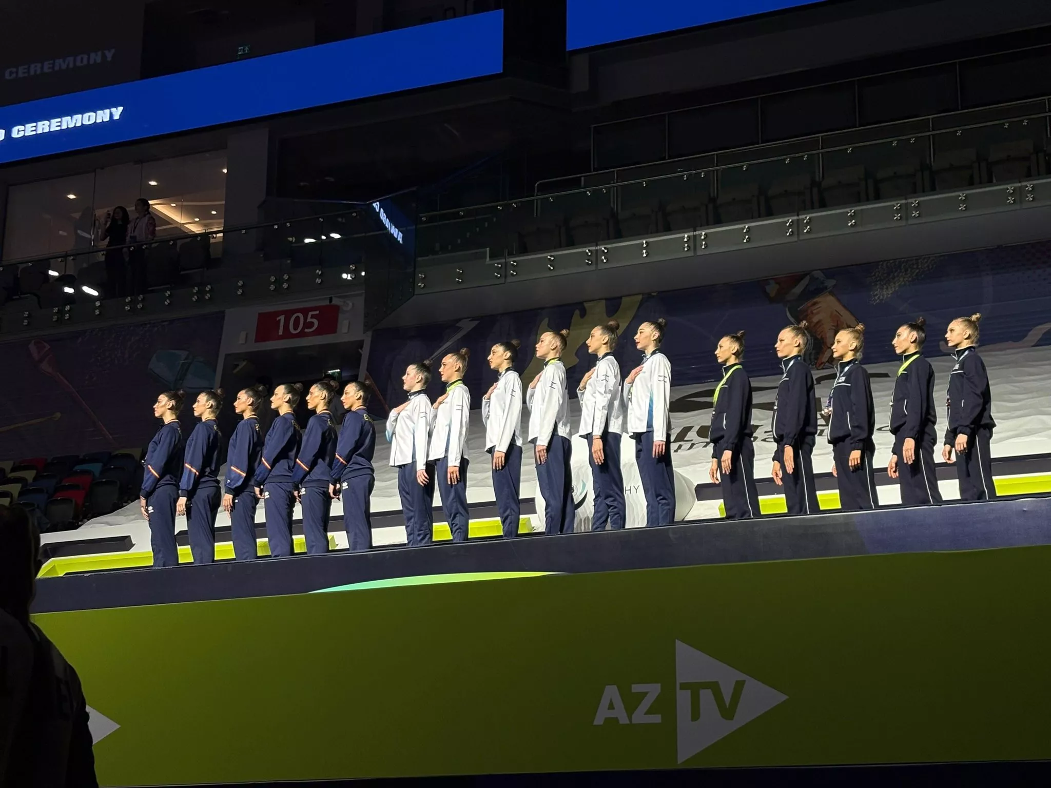 Inés Bergua y sus compañeras en el podio de Baku.