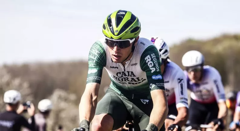 Buen papel de Barceló en el triunfo de Evenepoel en la Amstel Gold Race