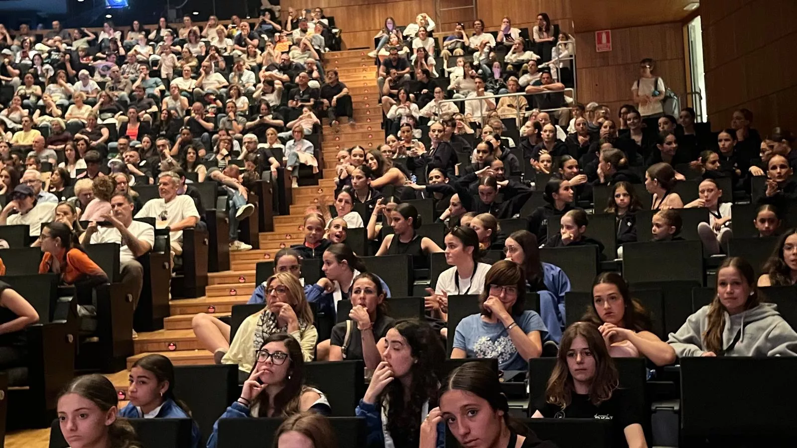 Entrega de premios del Concurso Nijinsky en su modalidad Modern. Foto Mercedes Manterola