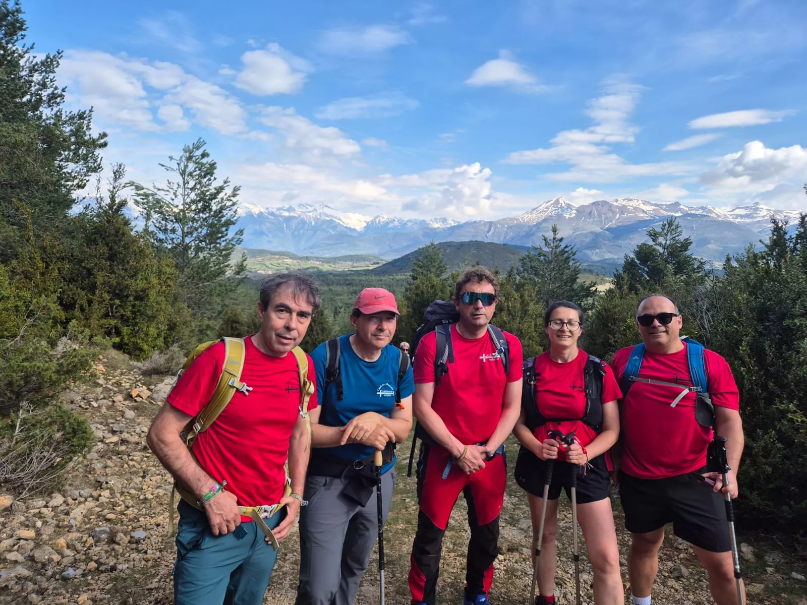 Inauguración del sendero PR-HU 134 de la Vuelta del Turbón. Foto Juanlu Herrero