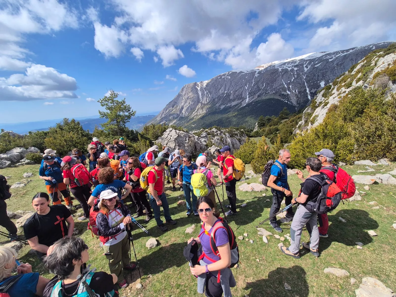 Inauguración del sendero PR-HU 134 de la Vuelta del Turbón. Foto Juanlu Herrero