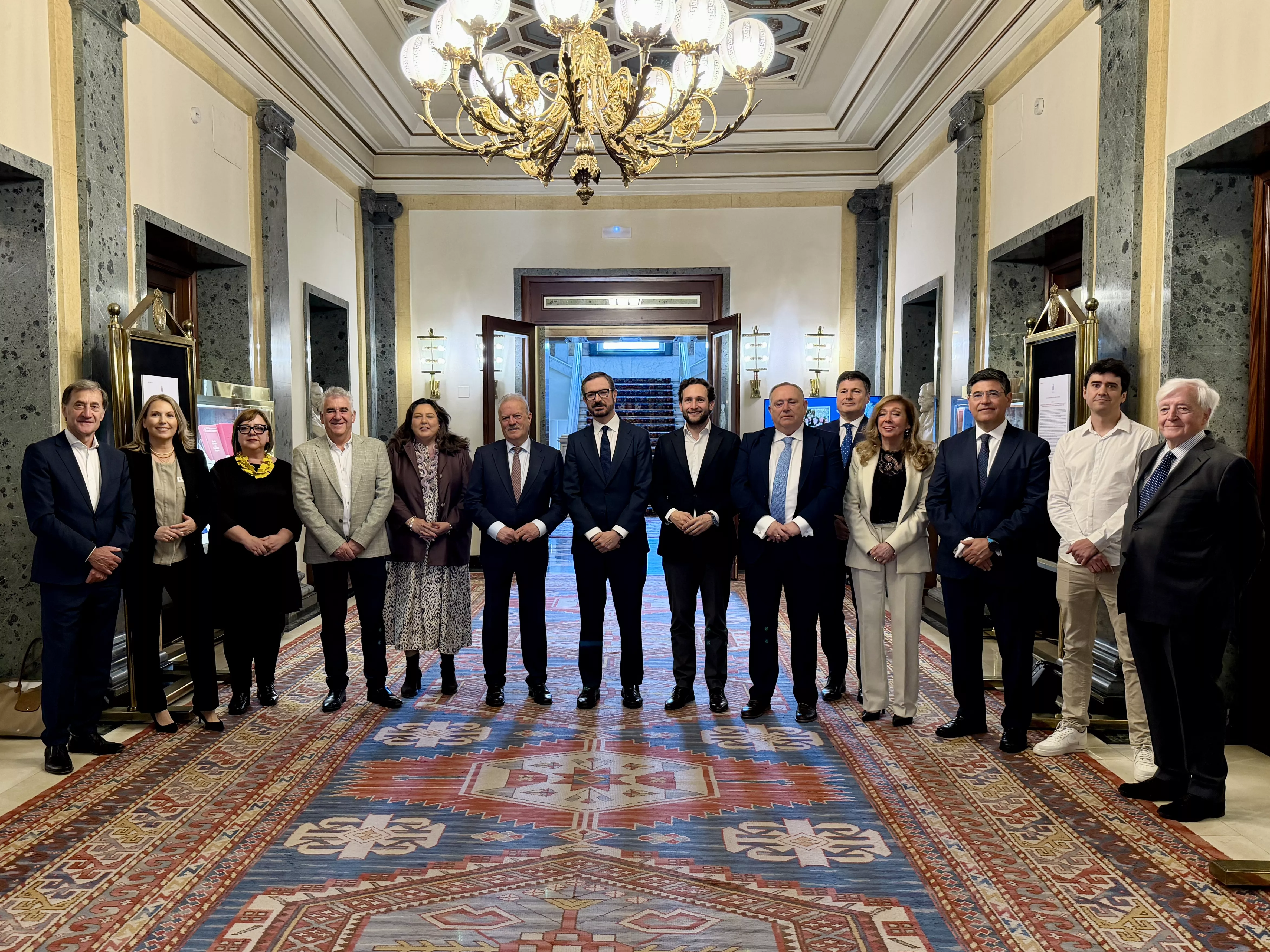 Claver ha participado en el Senado en la presentación de un estudio sobre la España rural.