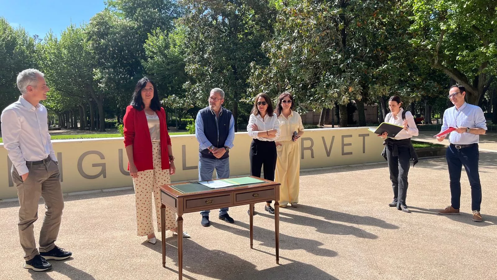 Renovación de viales principales en el parque Miguel Servet de Huesca. Foto Mercedes Manterola