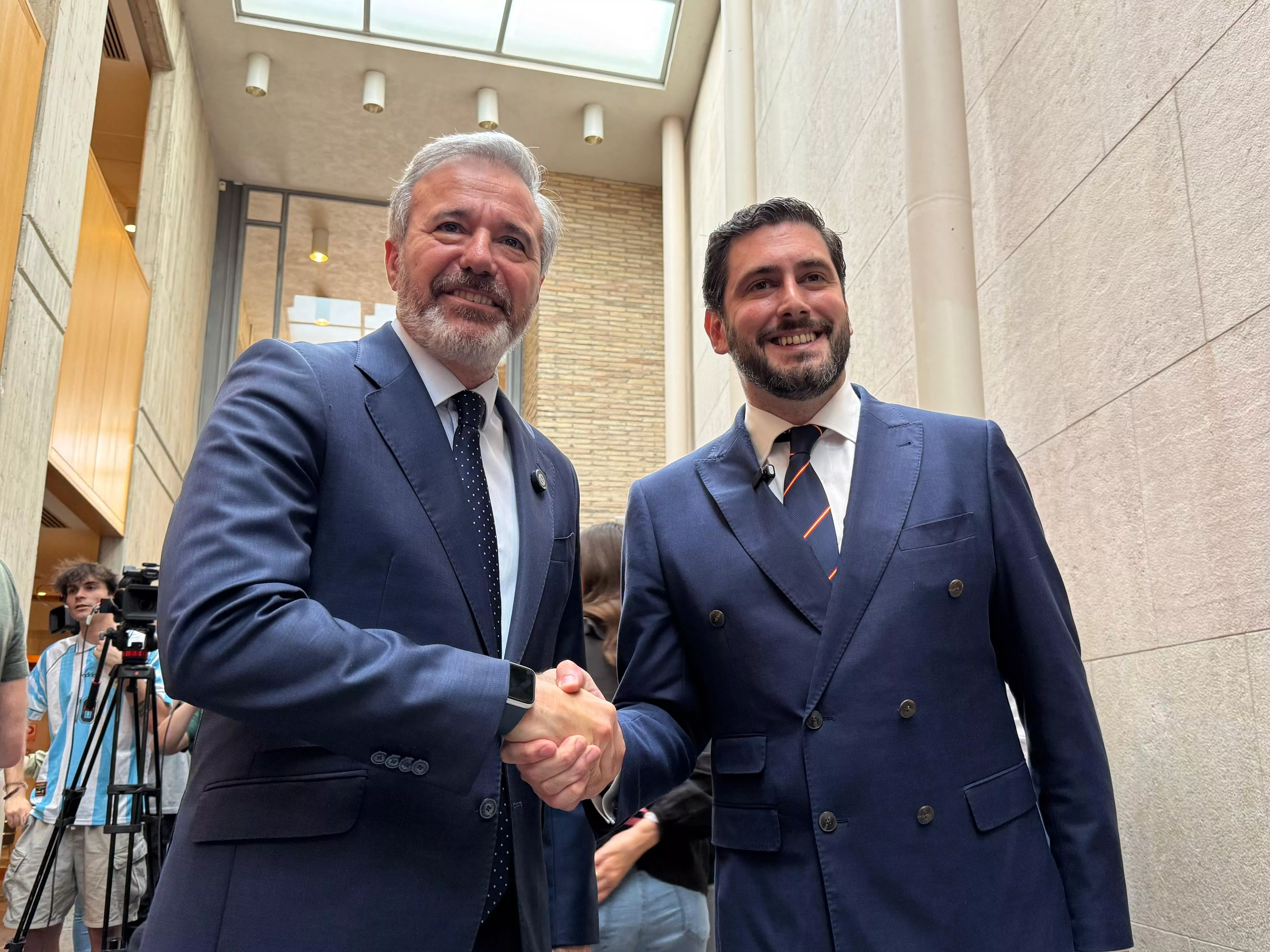 Jorge Azcón y Alejandro Nolasco, tras el acuerdo para el Gobierno de Aragón