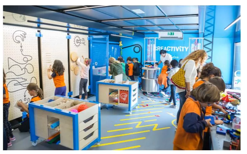 El taller itinerante ‘Creactivity’ de EduCaixa recala en Binéfar.