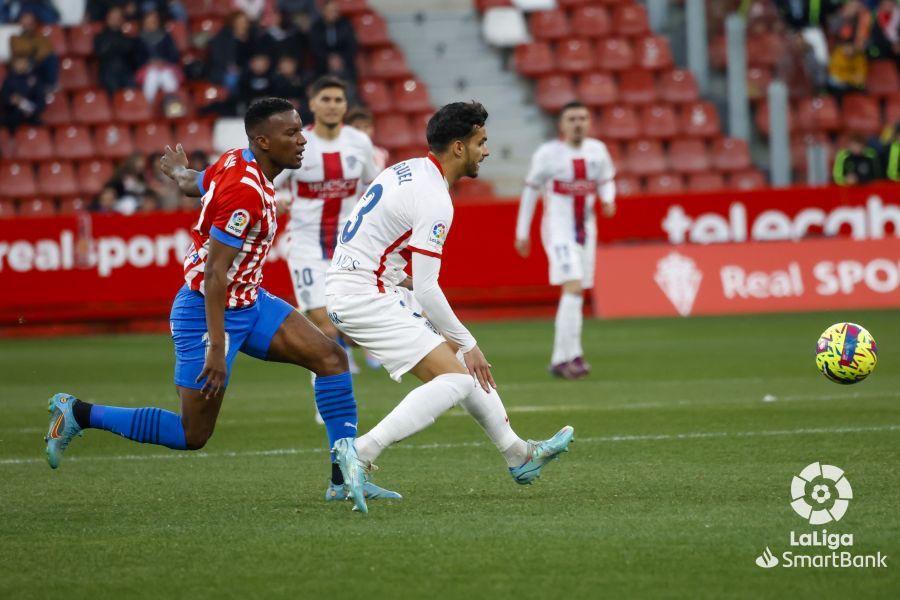 Imágenes del partido Sporting-Huesca. Foto La Liga