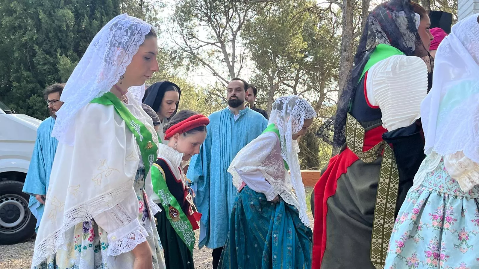 Celebración de la misa en la ermita en el Día de San Jorge. Foto Mercedes Manterola
