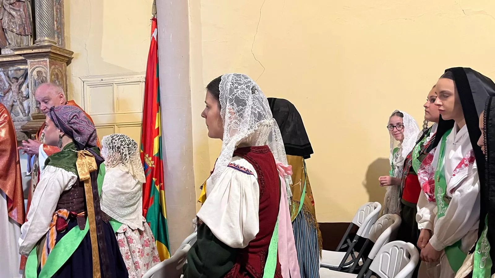 Celebración de la misa en la ermita en el Día de San Jorge. Foto Mercedes Manterola