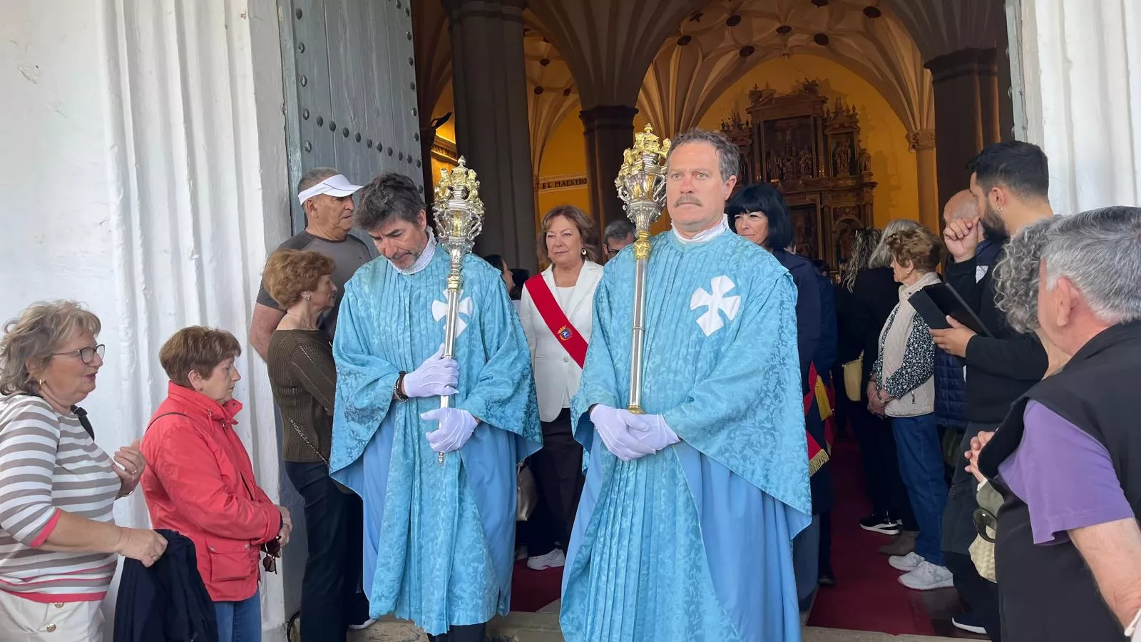 Celebración de la misa en la ermita en el Día de San Jorge. Foto Mercedes Manterola