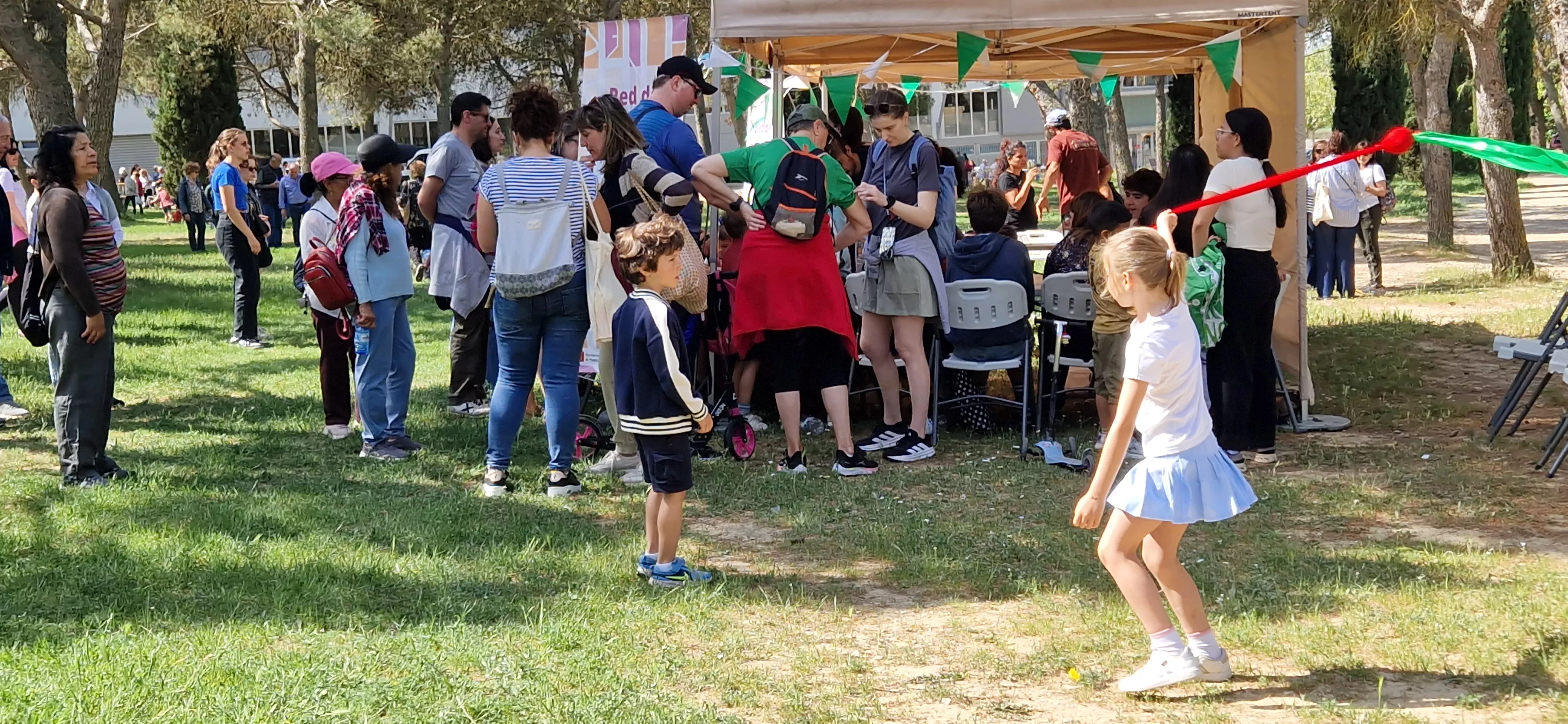 Celebración en Huesca del Día de San Jorge en el cerro. Foto Myriam Martínez