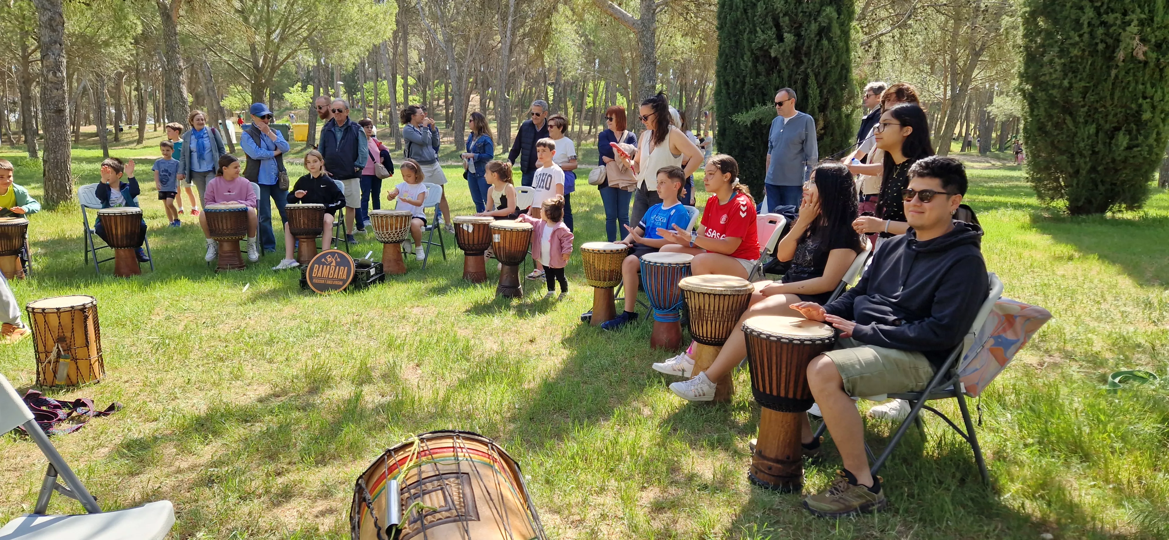Celebración en Huesca del Día de San Jorge en el cerro. Foto Myriam Martínez