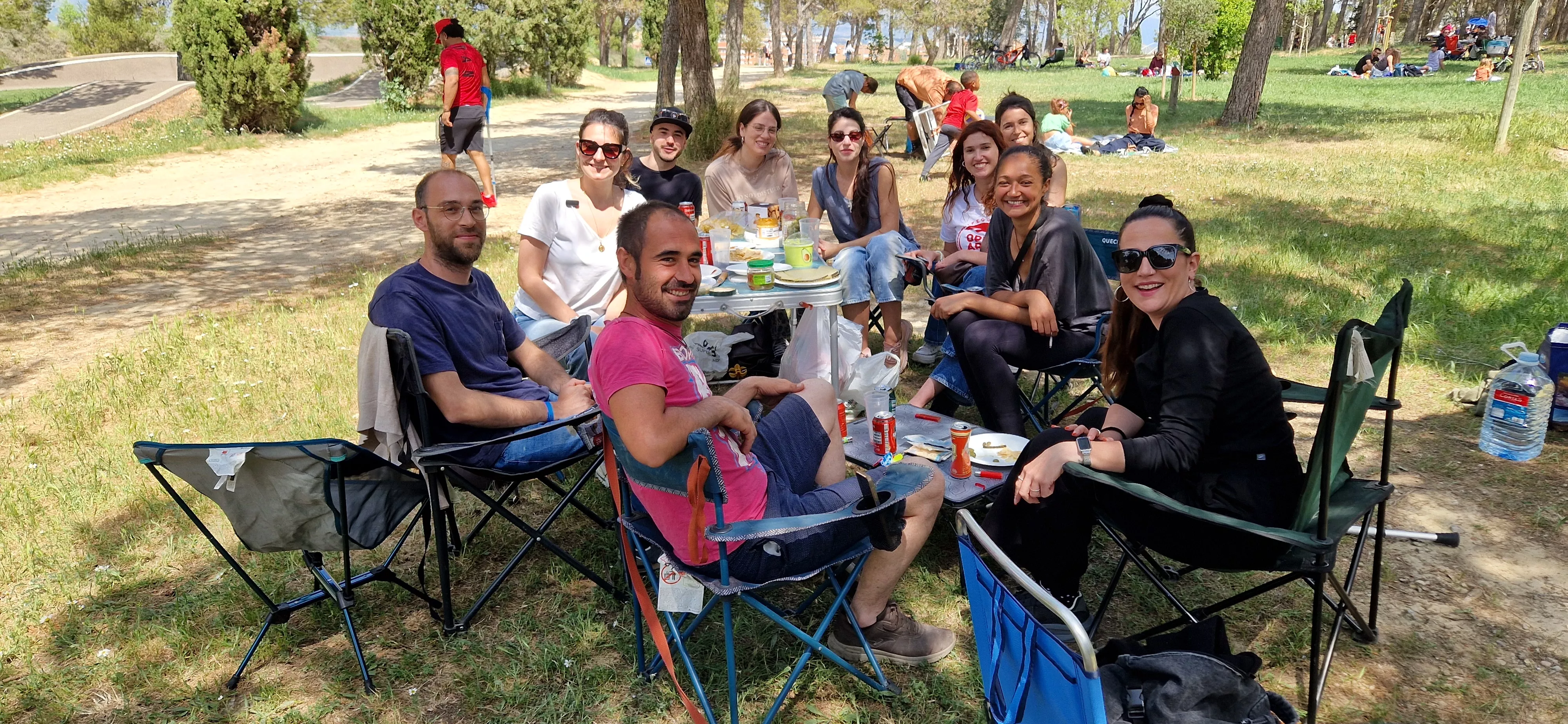 Celebración en Huesca del Día de San Jorge en el cerro. Foto Myriam Martínez