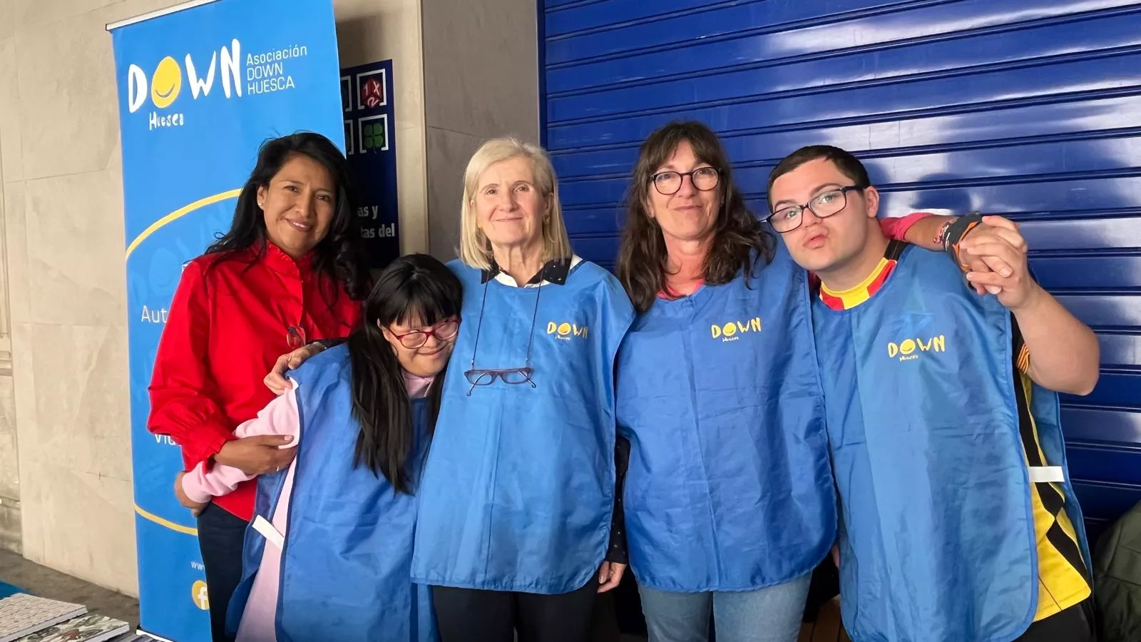 Celebración del Día del Libro en los Porches de Galicia de Huesca. Foto Mercedes Manterola
