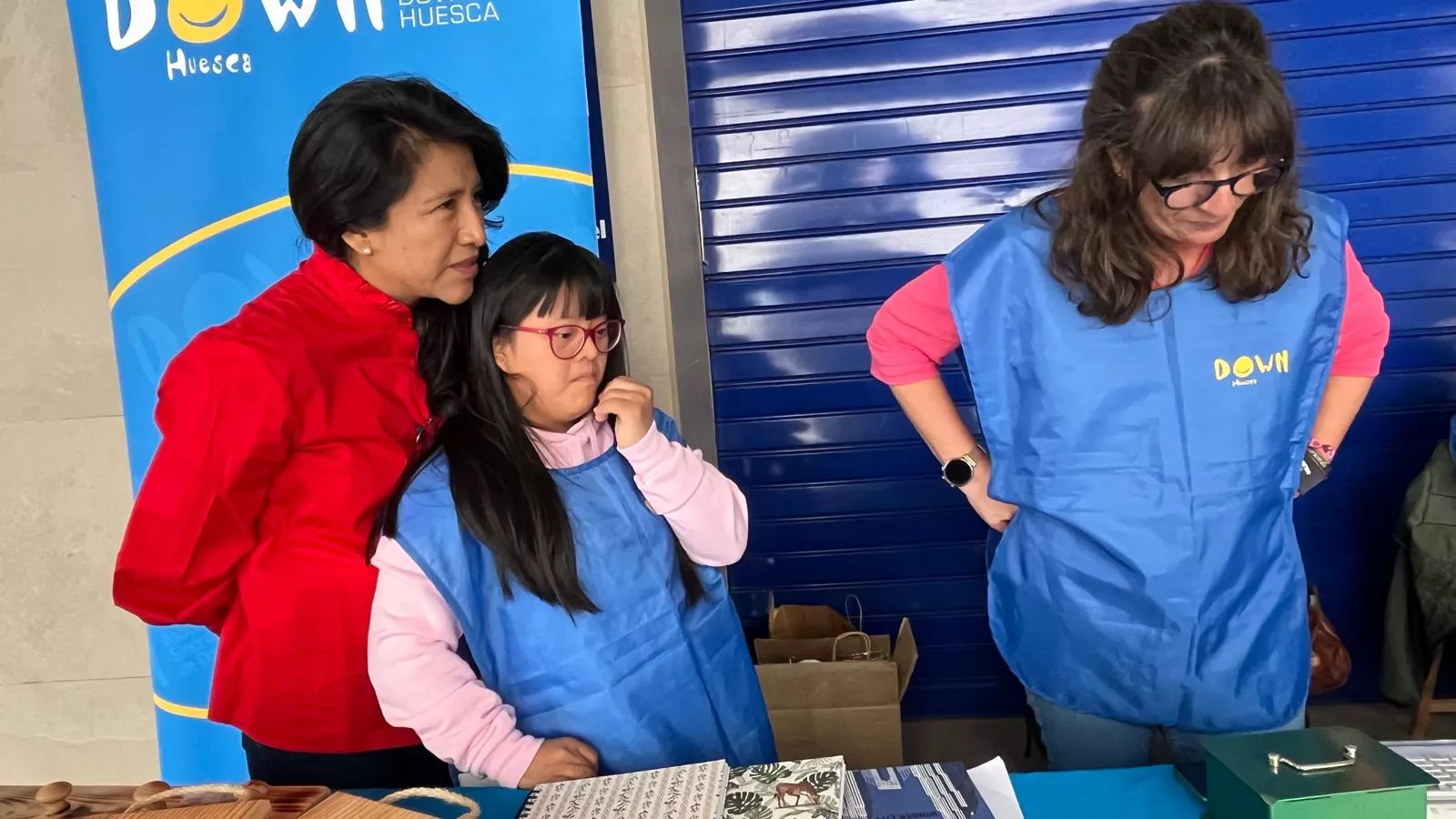 Celebración del Día del Libro en los Porches de Galicia de Huesca. Foto Mercedes Manterola