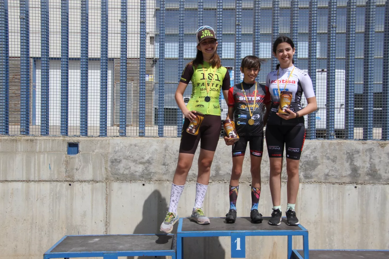 Trofeo San Jorge ciclismo Cadete y Escuelas. Fotos: Carlos Neofato