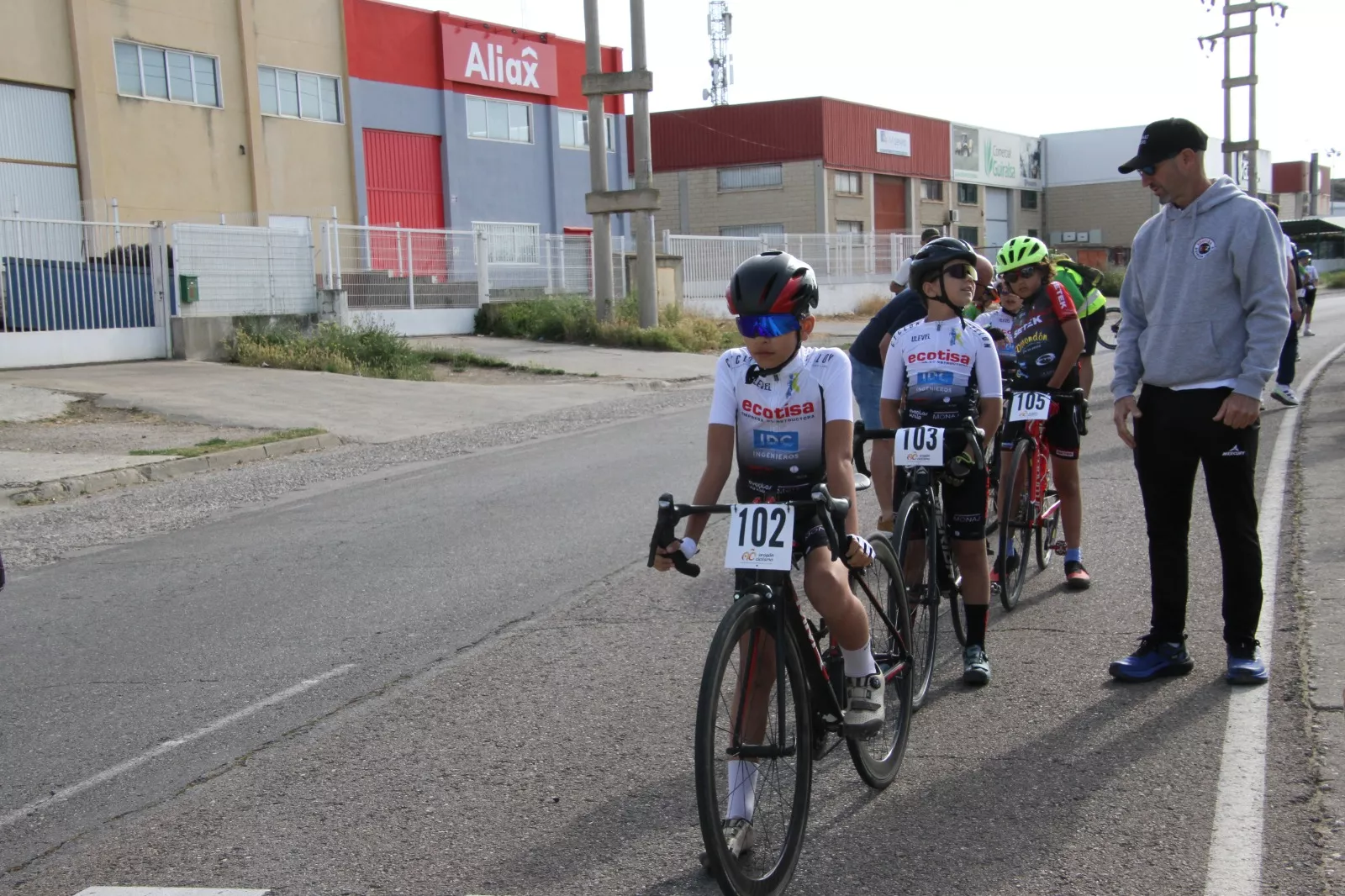 Trofeo San Jorge ciclismo Cadete y Escuelas. Fotos: Carlos Neofato