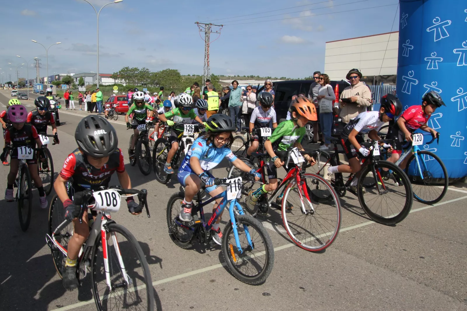 Trofeo San Jorge ciclismo Cadete y Escuelas. Fotos: Carlos Neofato