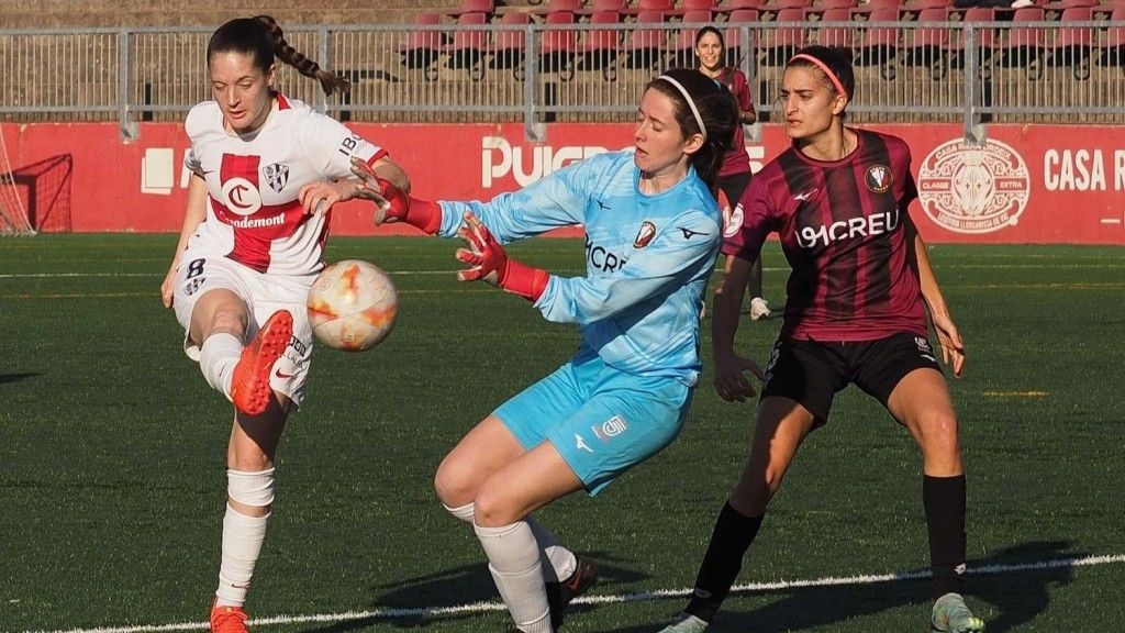 Un momento de la visita del Huesca Femenino al Vic. Foto: Huesca Femenino