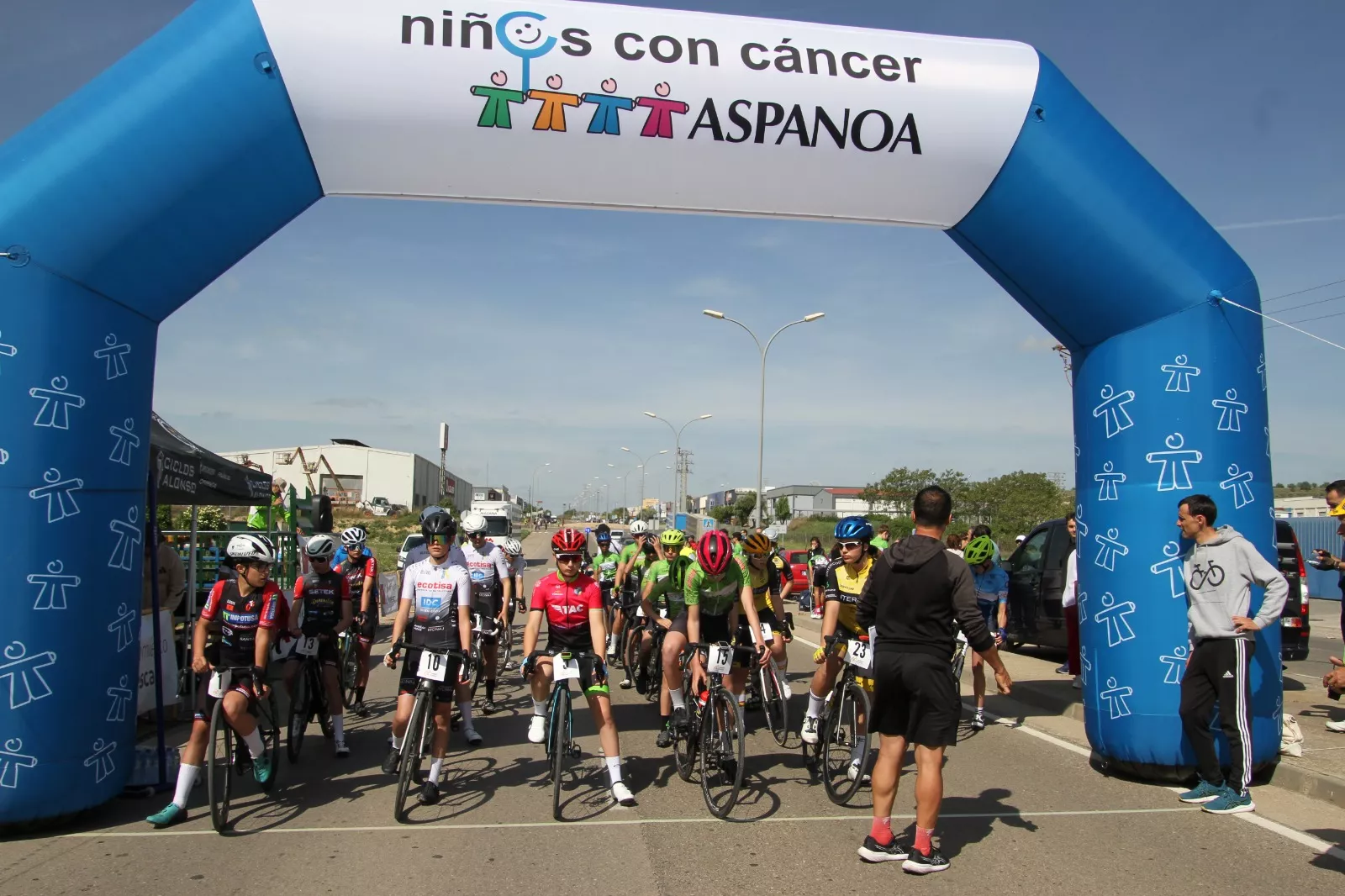 Trofeo San Jorge ciclismo Cadete y Escuelas. Fotos: Carlos Neofato