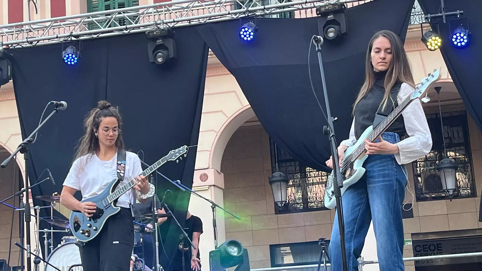 Actuación de Radices en San Jorge dentro del programa  “Luenga de Fumo”. Foto Mercedes Manterola