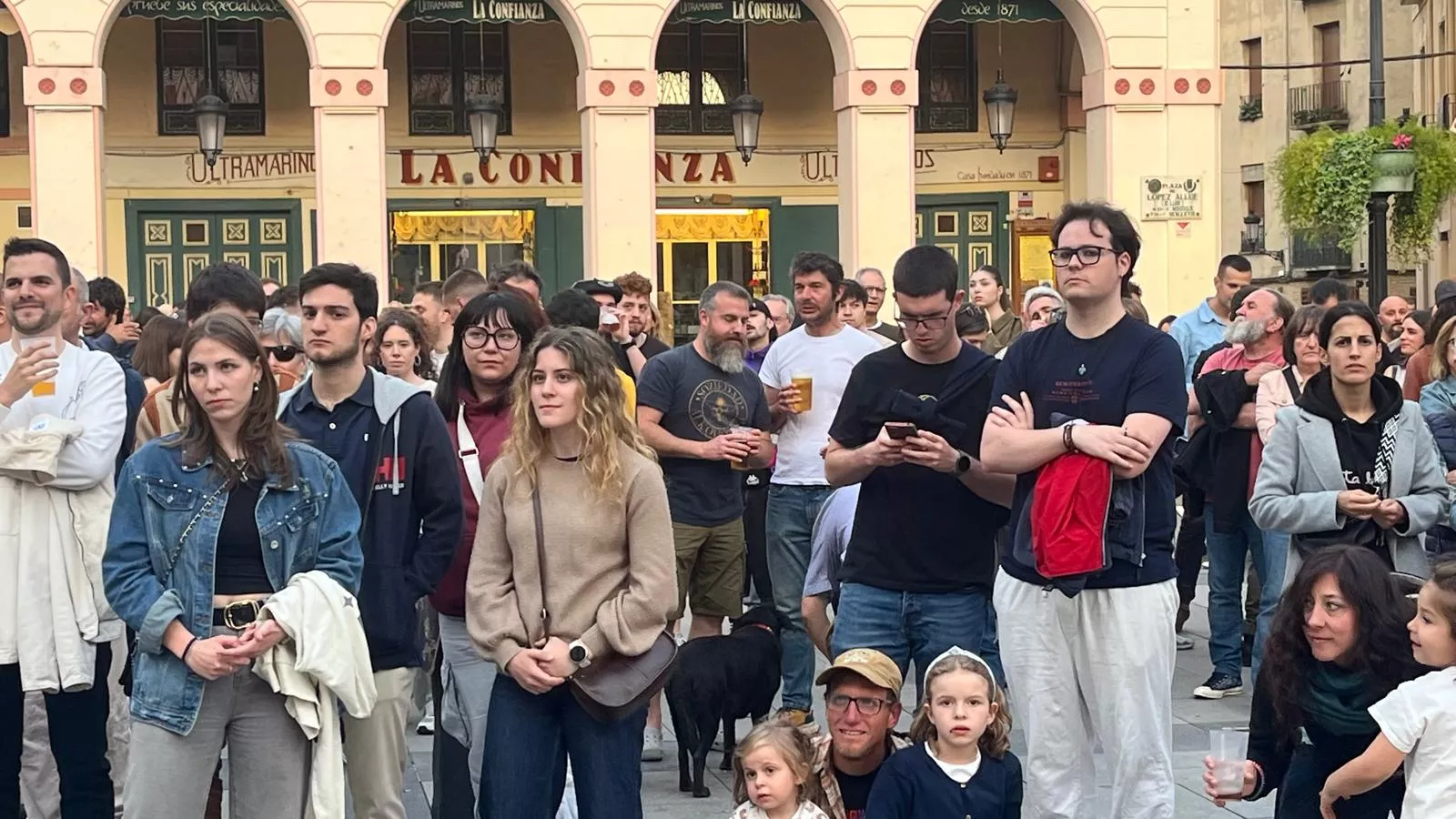 Actuación de Radices en San Jorge dentro del programa  “Luenga de Fumo”. Foto Mercedes Manterola