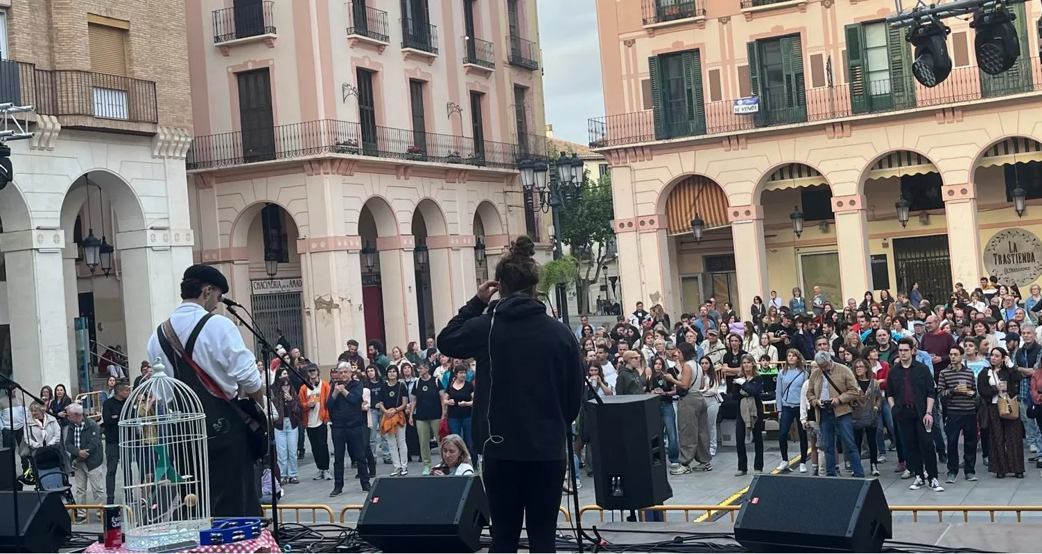 Actuación de Radices en San Jorge dentro del programa  “Luenga de Fumo”. Foto Mercedes Manterola