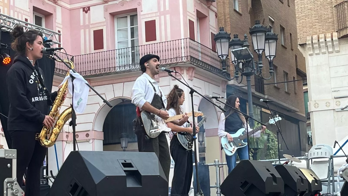Radices e Ixeya abren el ciclo Luenga de Fumo en Huesca