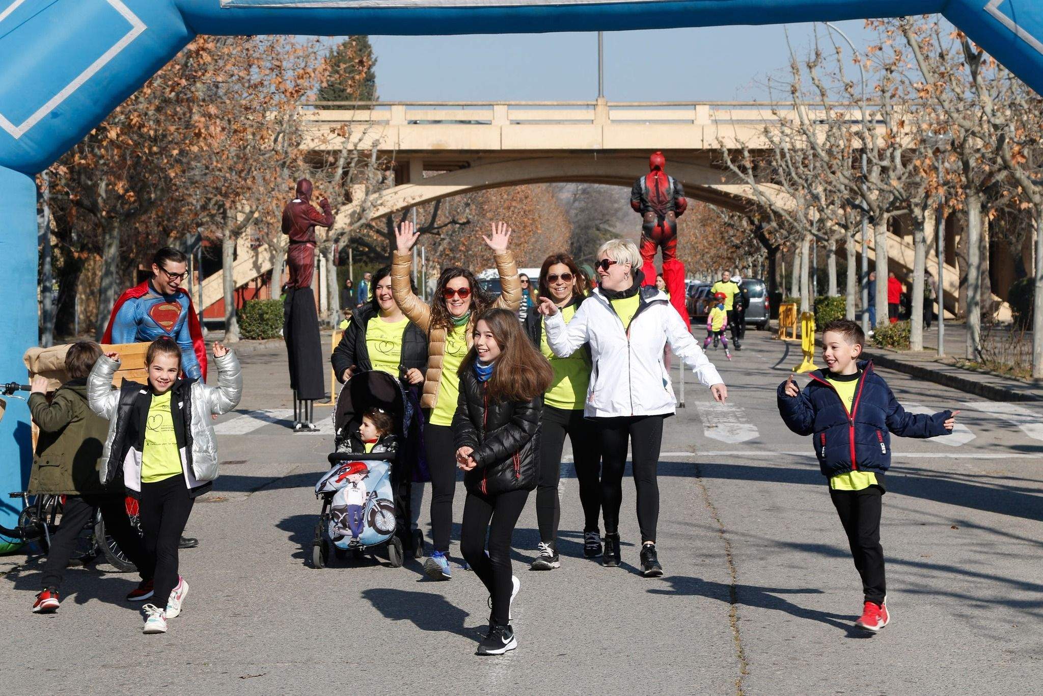 Imágenes de la X Carrera por la vida celebrada en Fraga. Foto AECC Bajo Cinca 