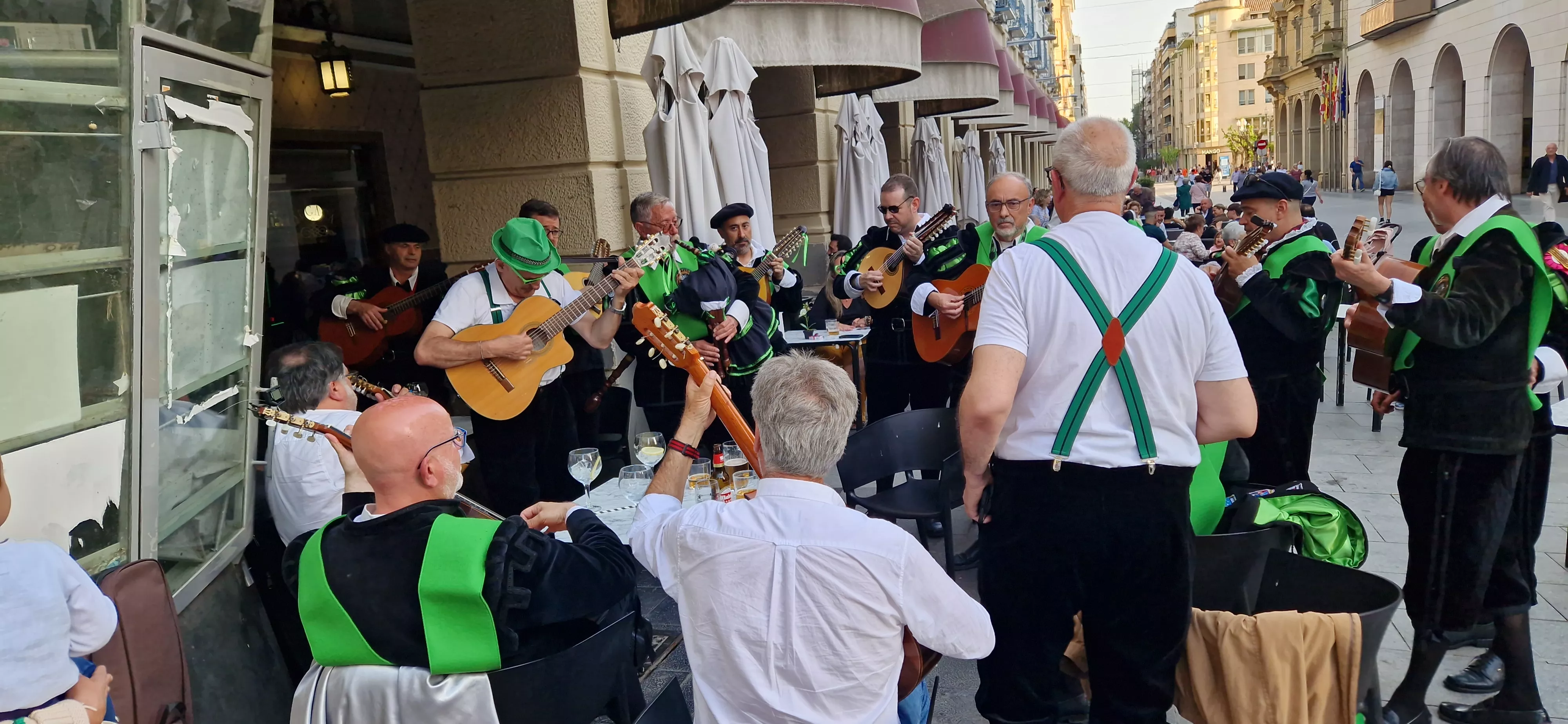 IV Encuentro de Tunas de Aragón en Huesca. Foto Myriam Martínez