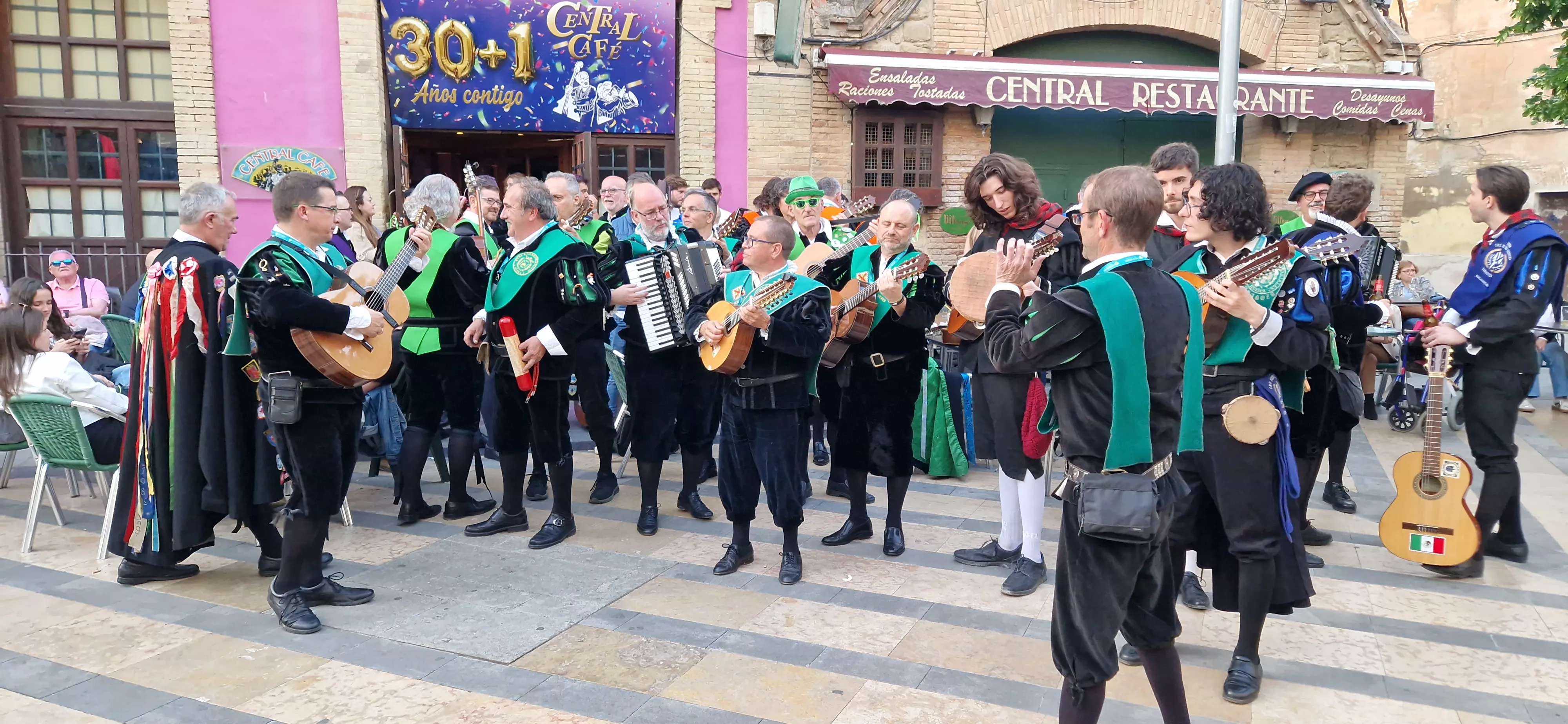  IV Encuentro de Tunas de Aragón en Huesca. Foto Myriam Martínez