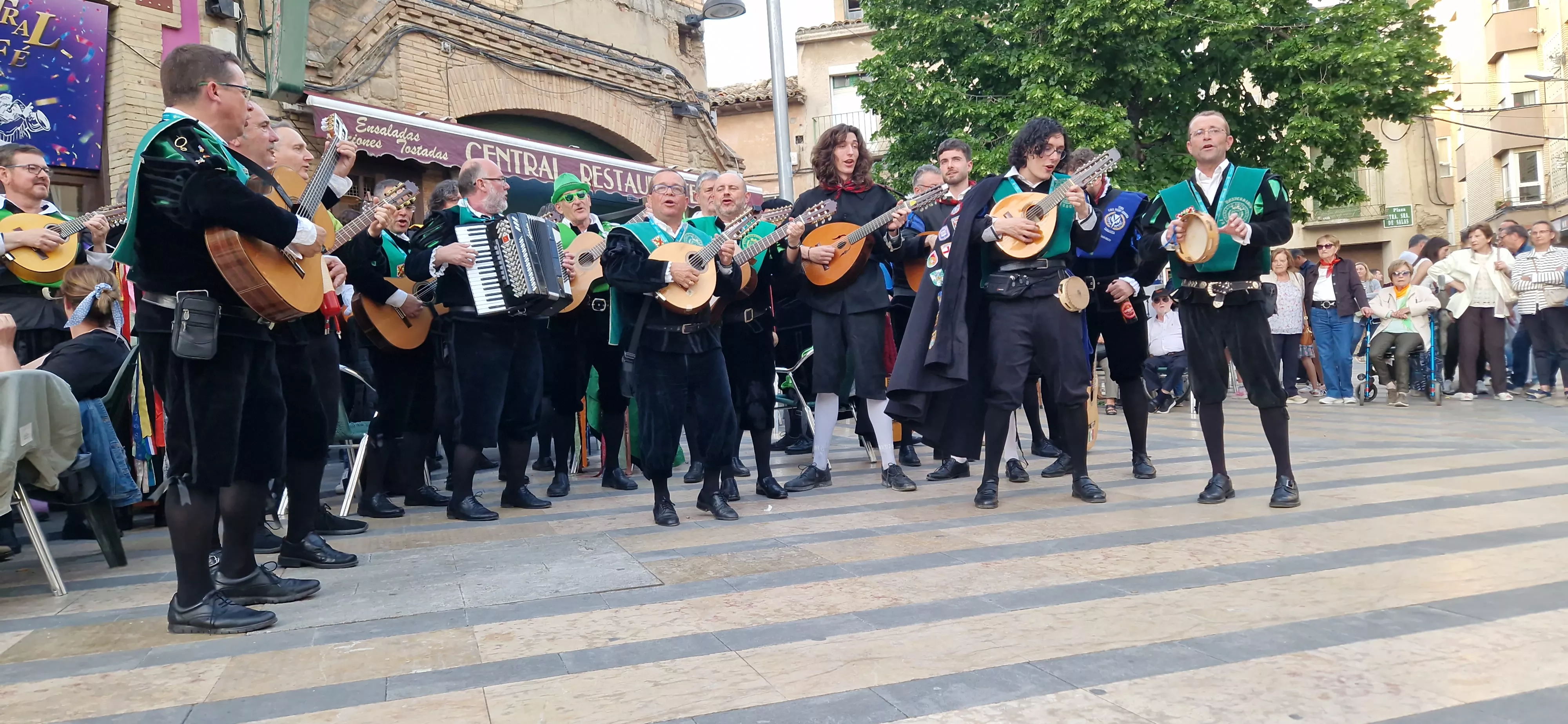  IV Encuentro de Tunas de Aragón en Huesca. Foto Myriam Martínez