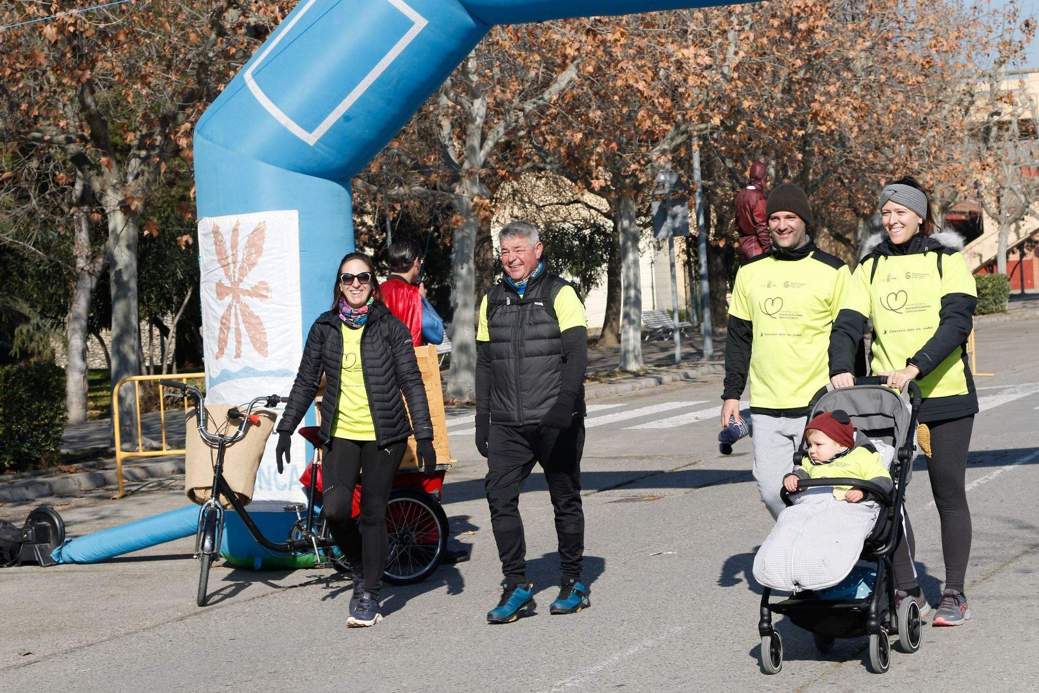 Imágenes de la X Carrera por la vida celebrada en Fraga. Foto AECC Bajo Cinca 