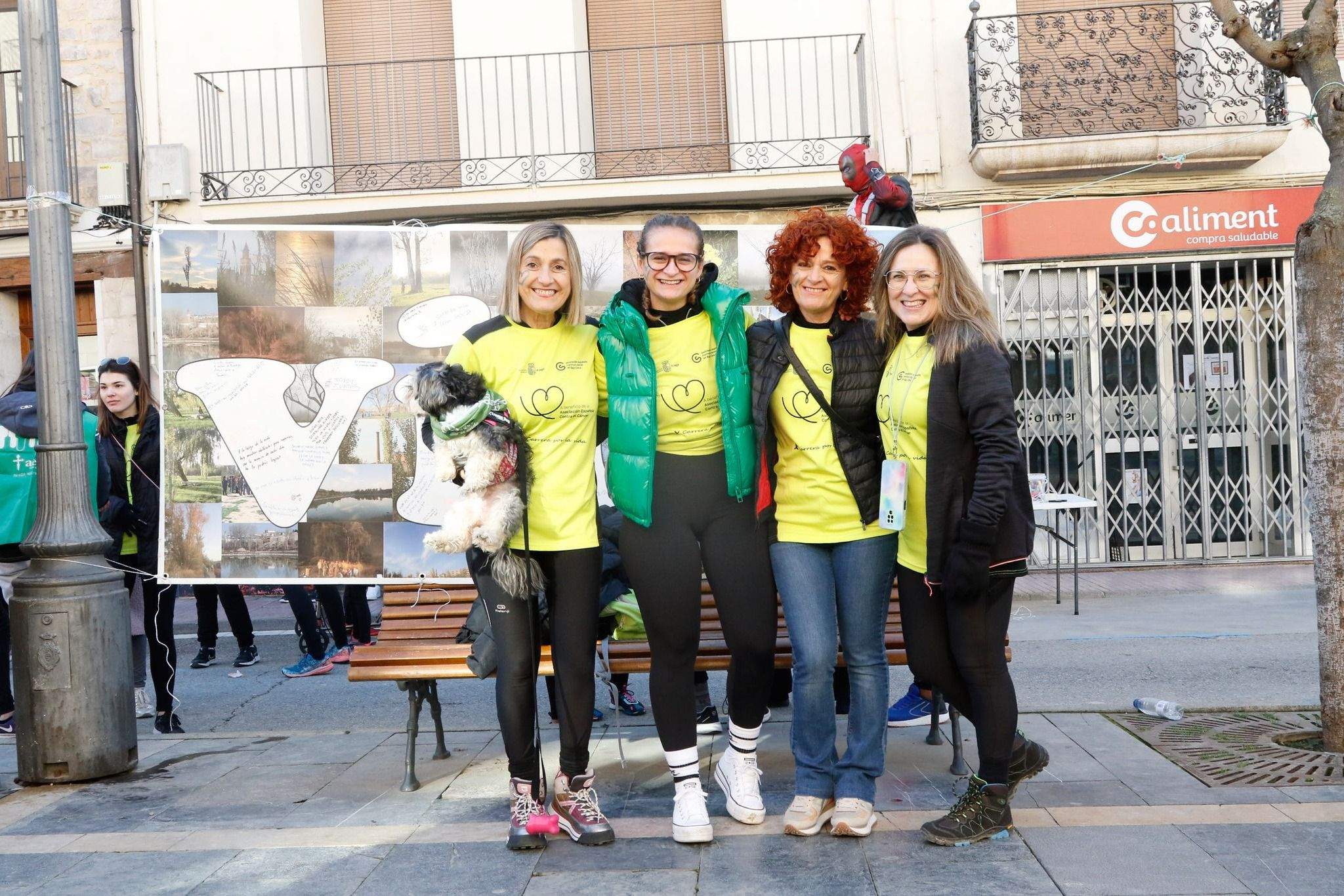 Imágenes de la X Carrera por la vida celebrada en Fraga. Foto AECC Bajo Cinca 