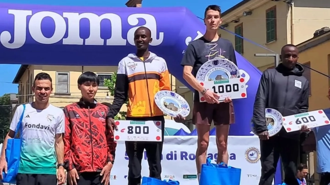 Alberto Puyuelo en el podio.