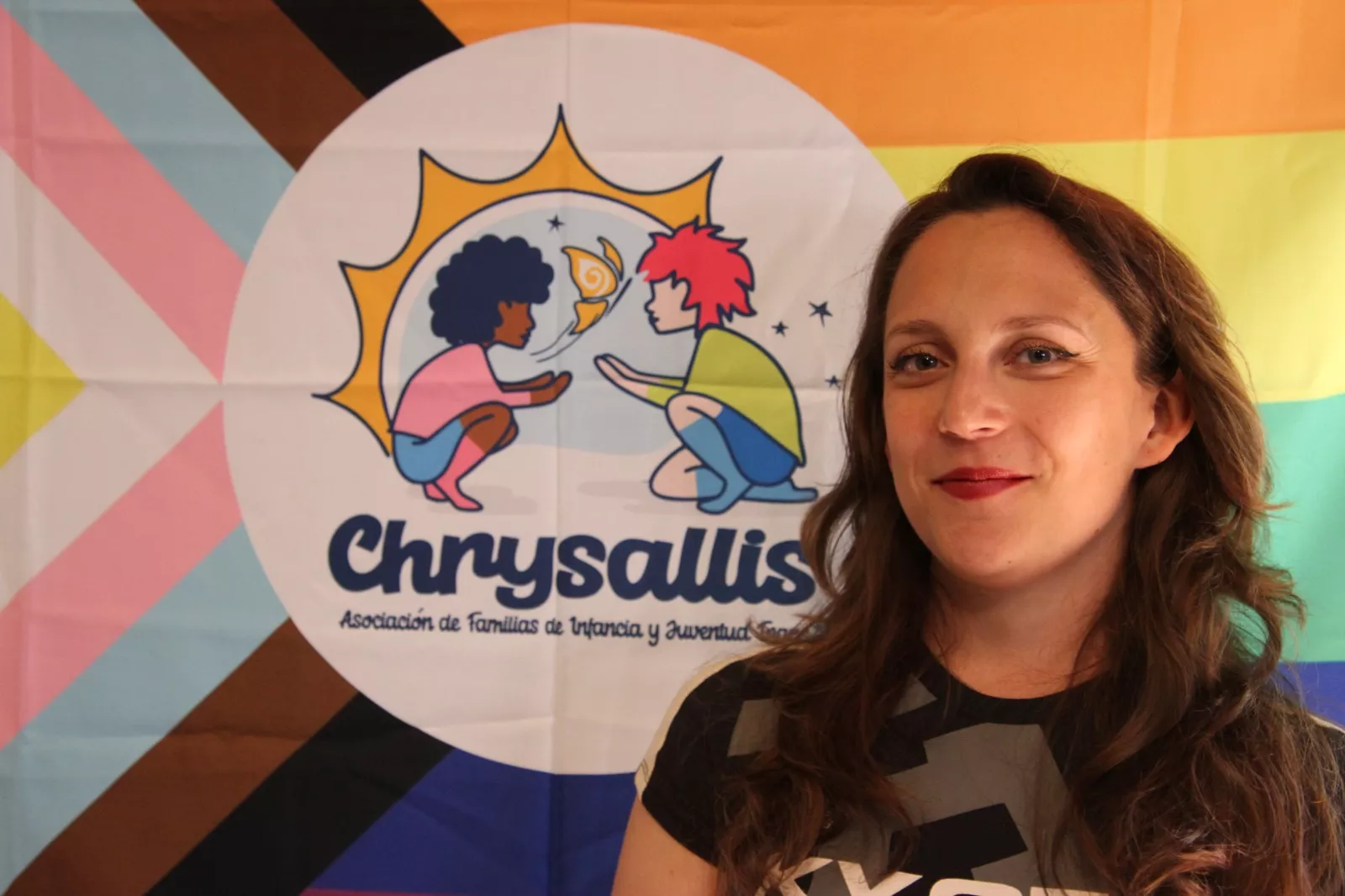 Mireia Martí impartiendo una charla en Huesca sobre intersexualidades. Foto Carlos Neofato