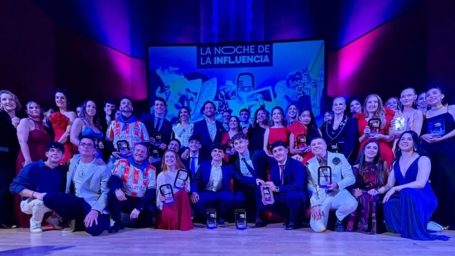 Foto de despedida de La Noche de la Influencia.