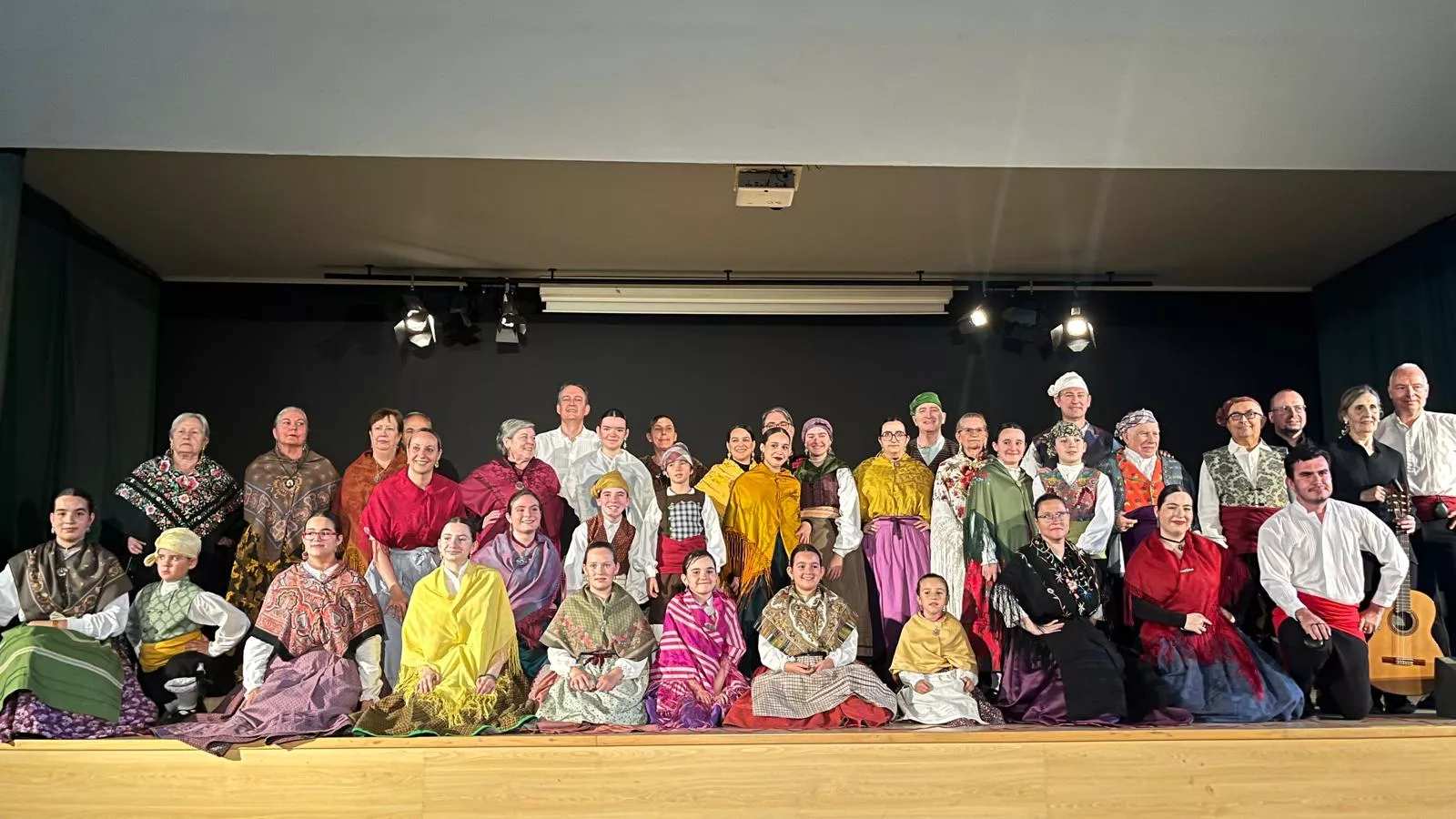 Festival San Jorge de la Escuela de Folklore y Música de Huesca