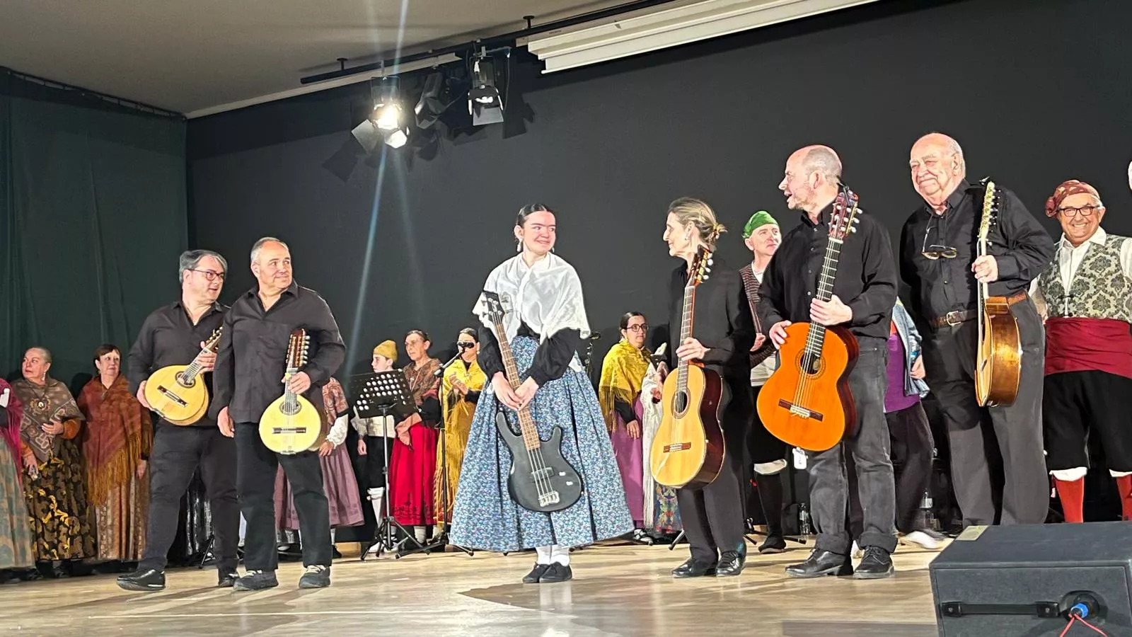 Festival San Jorge de la Escuela de Folklore y Música de Huesca