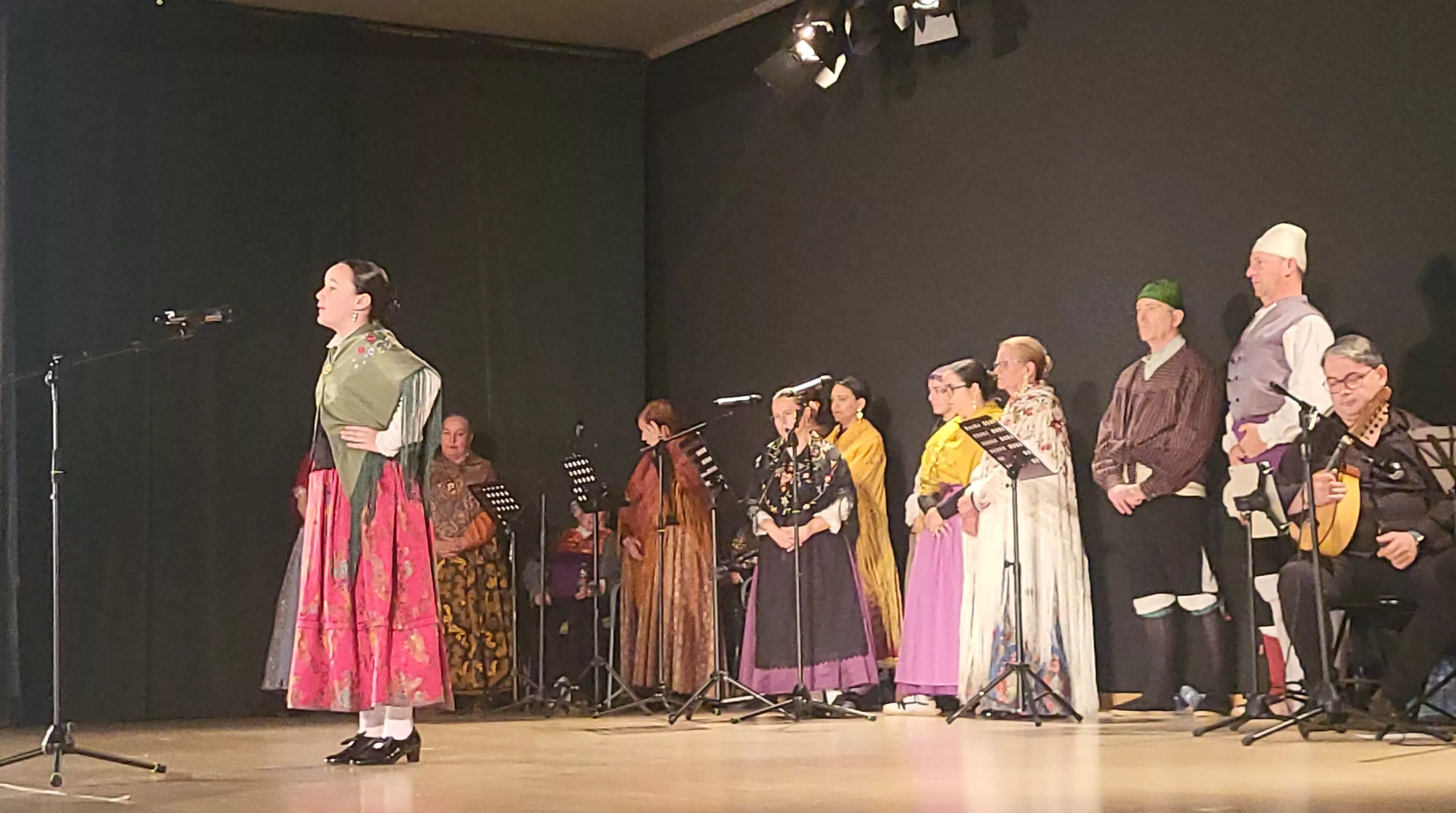 Festival San Jorge de la Escuela de Folklore y Música de Huesca