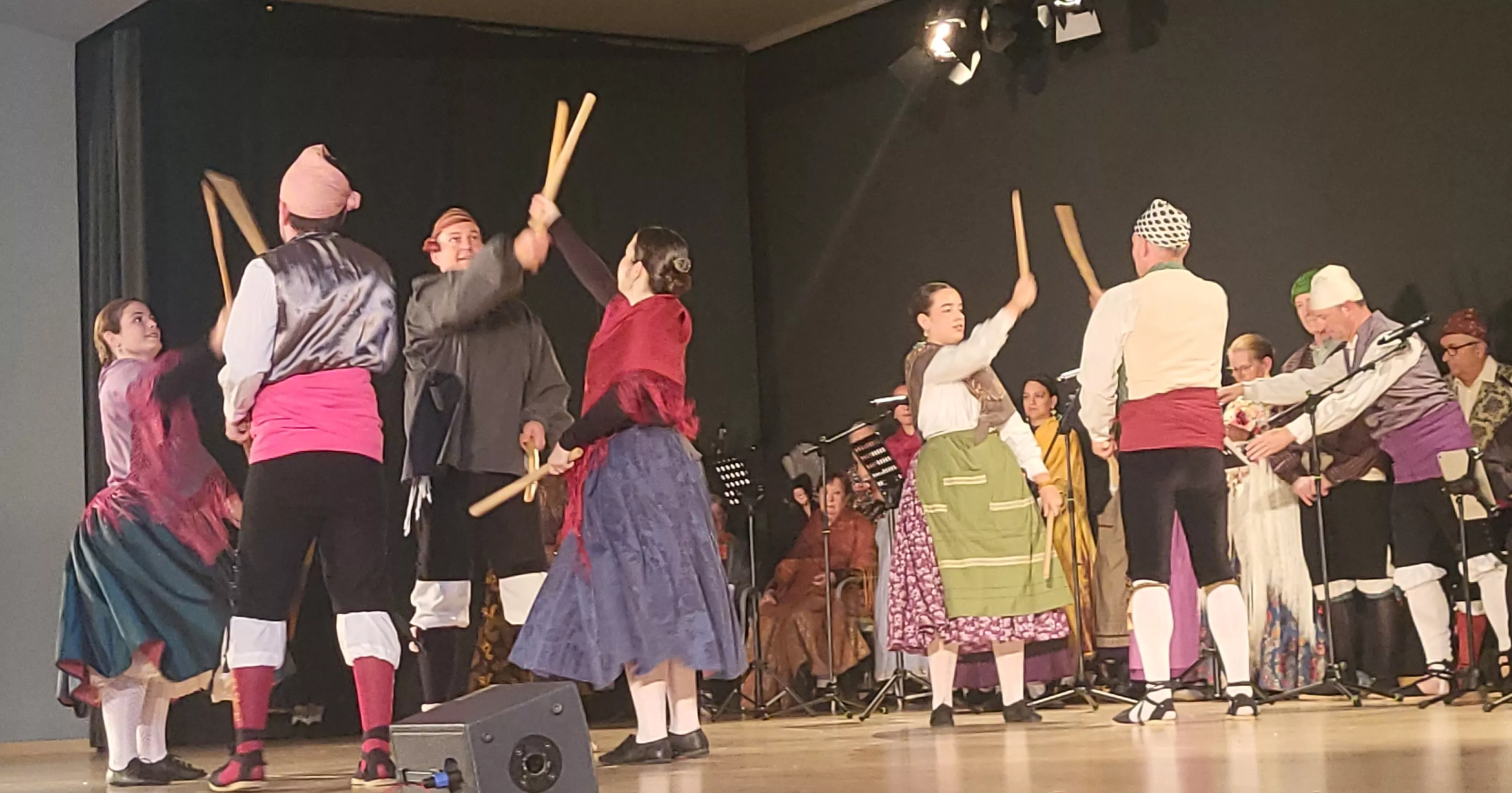 Festival San Jorge de la Escuela de Folklore y Música de Huesca