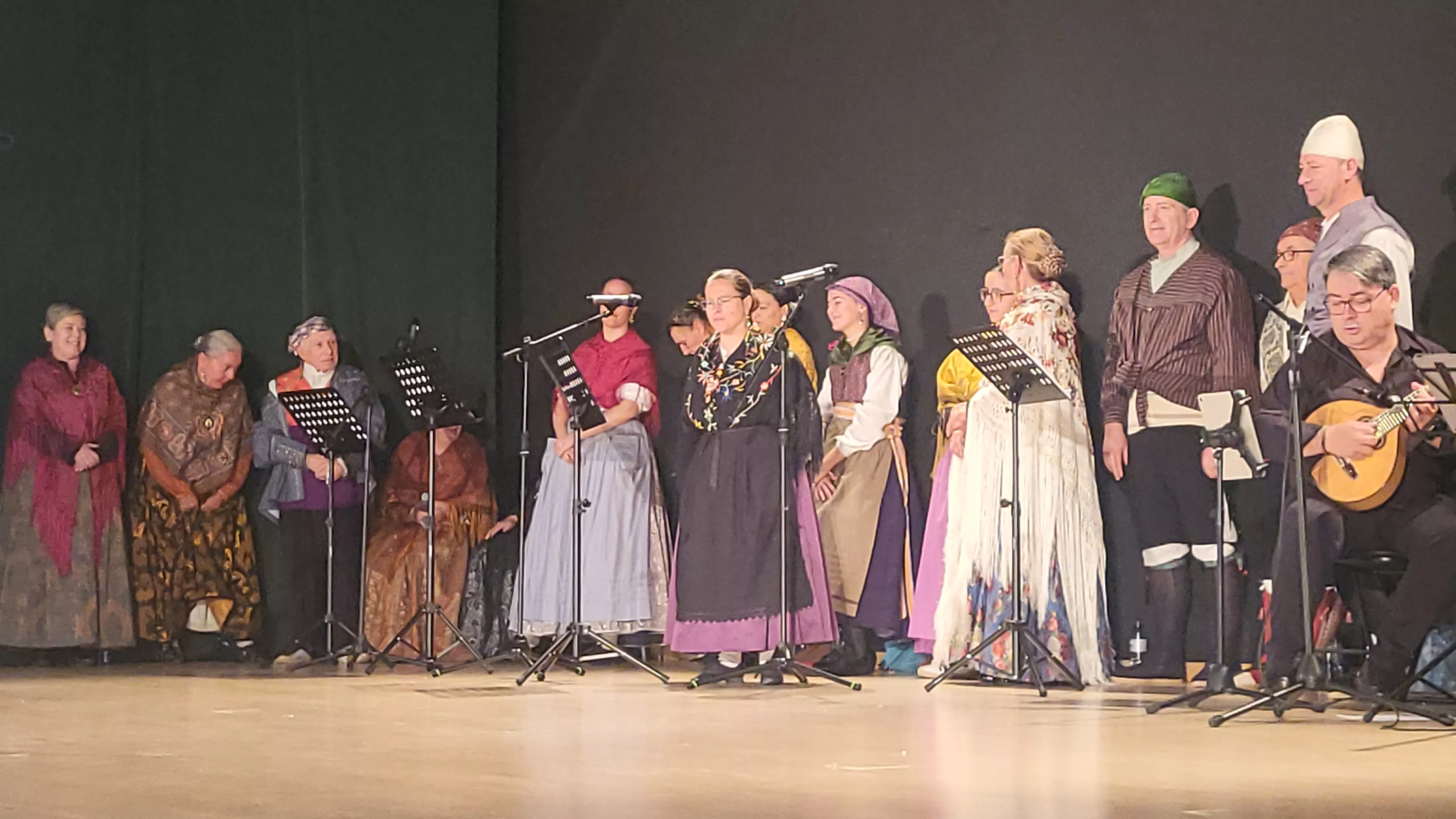 Festival San Jorge de la Escuela de Folklore y Música de Huesca