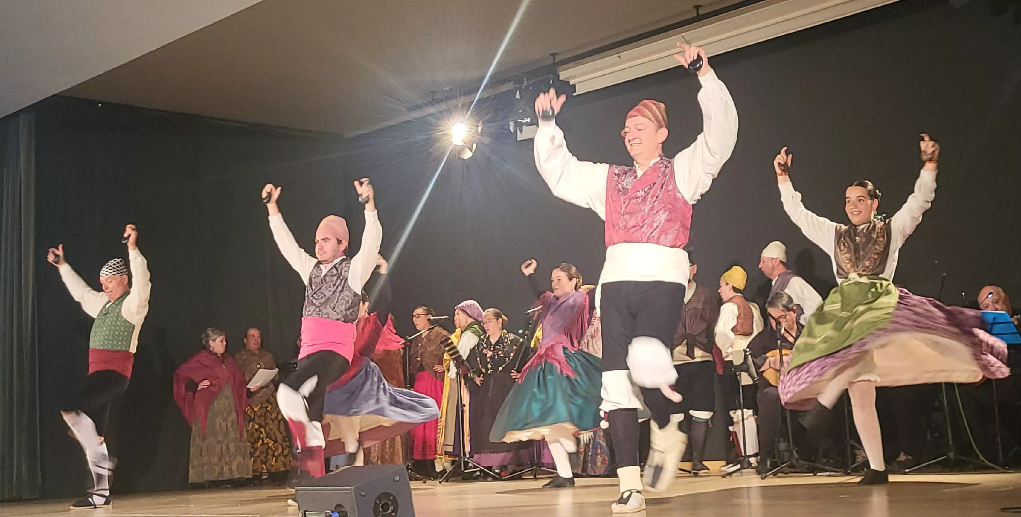 Festival San Jorge de la Escuela de Folklore y Música de Huesca