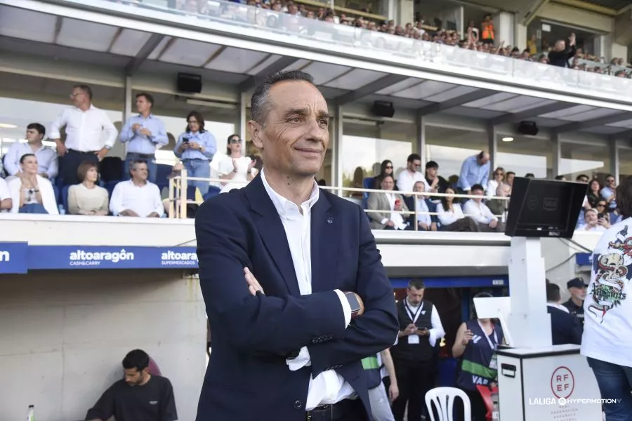 José Luis Oltra, técnico del Huesca en el derbi aragonés. Oltra: "Hemos dado el primer paso". Foto: LaLiga