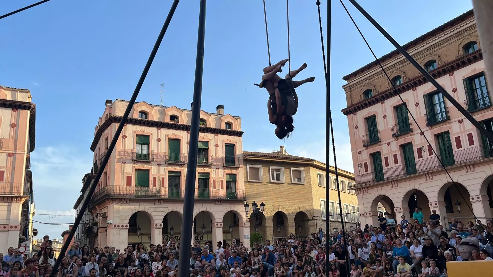  V Encuentro Internacional de Funambulistas y Equilibristas “Caminando por las Nubes”. Foto Mercedes Manterola