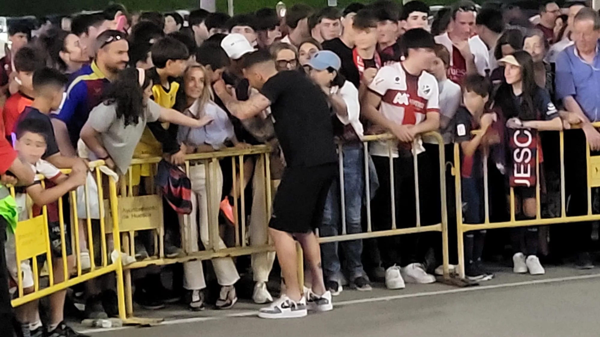 Óscar Sielva, con la afición