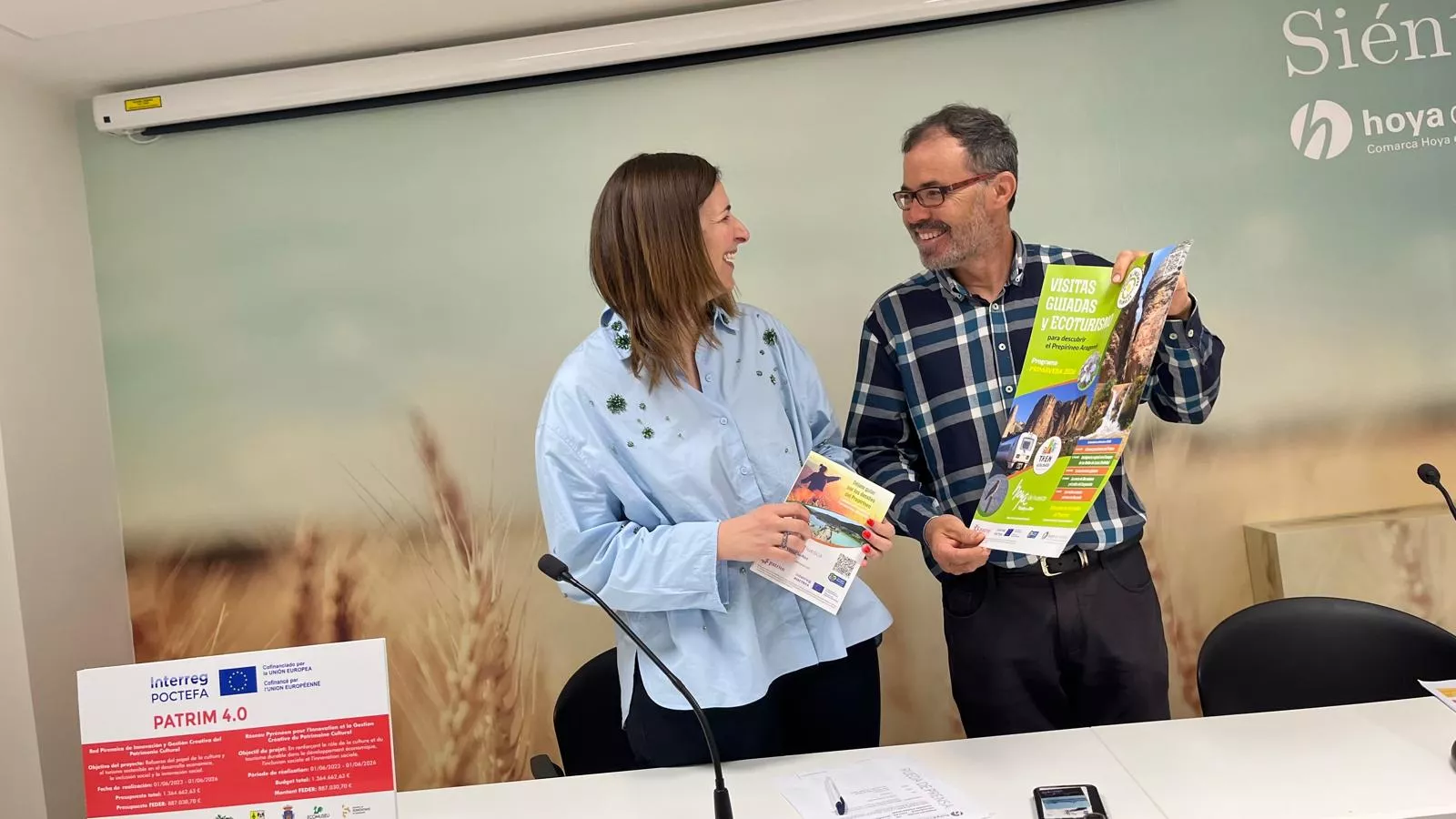 Mónica Soler y Rodrigo Monaj han presentado el programa de visitas guiadas que recupera el Tren Geológico.
