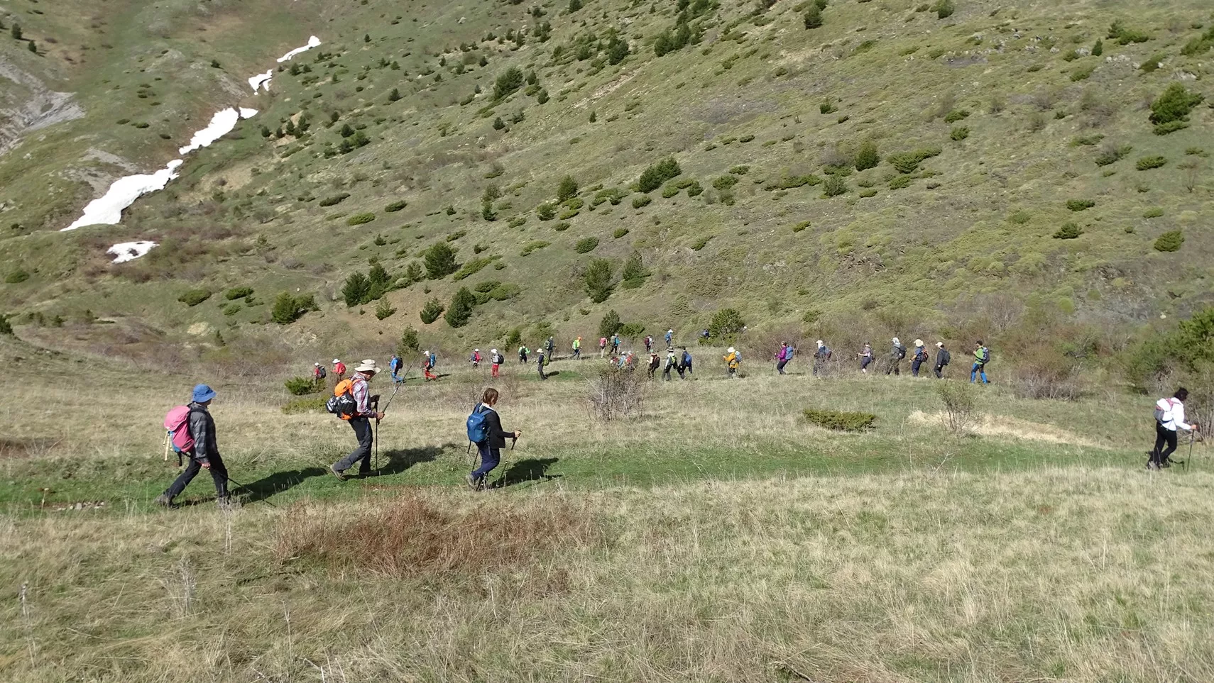 Descendiendo al Escarra. Foto Alfredo Zazo