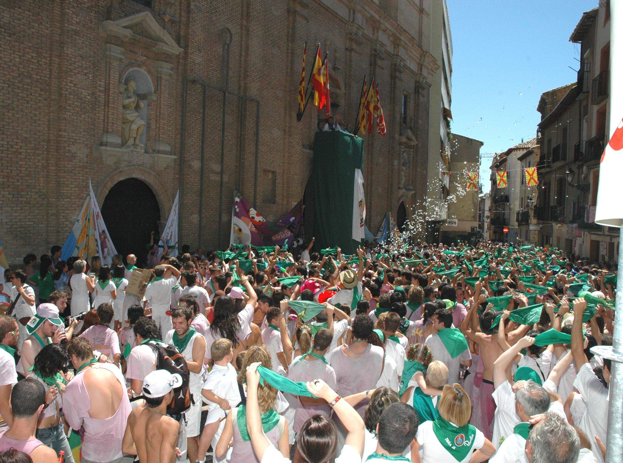 Saludo al Santo de las Peñas de Huesca