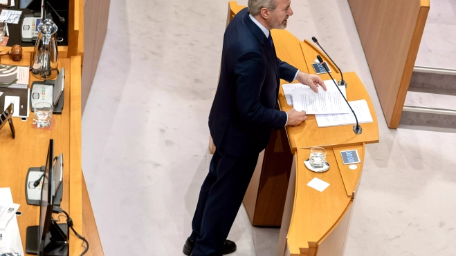 Azcón ha presentado un proyecto de legislatura centrado en estabilidad, economía y servicios públicos.